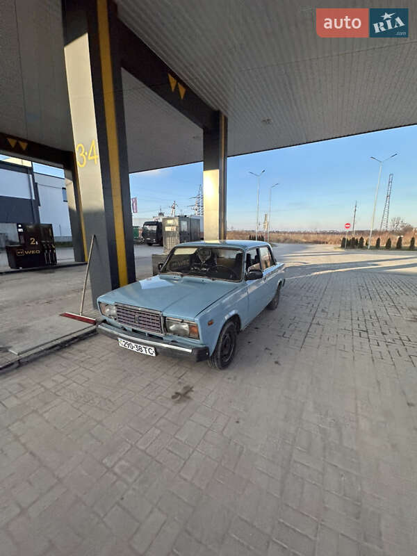 Седан ВАЗ / Lada 2107 1989 в Львові