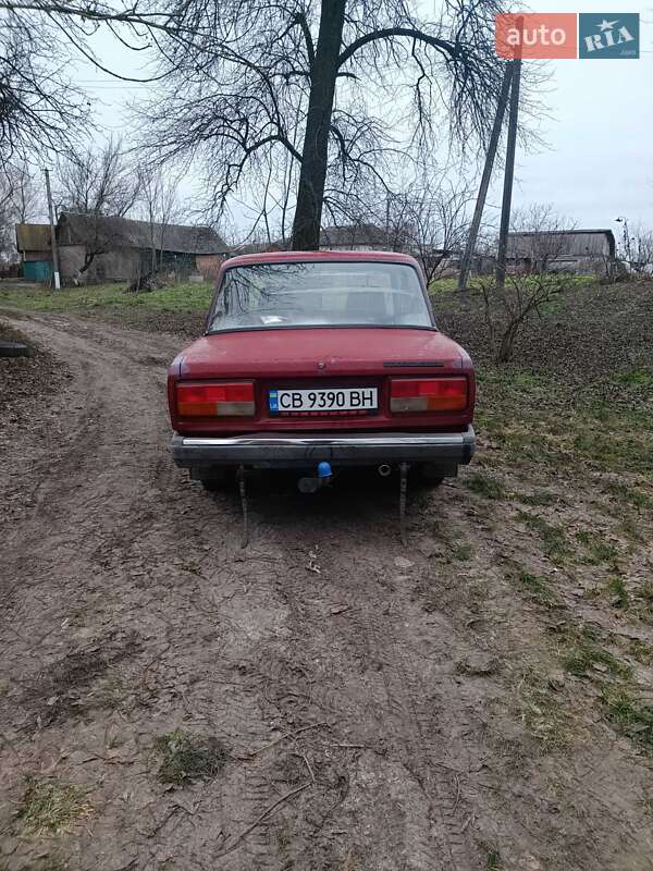 Седан ВАЗ / Lada 2107 1996 в Ніжині
