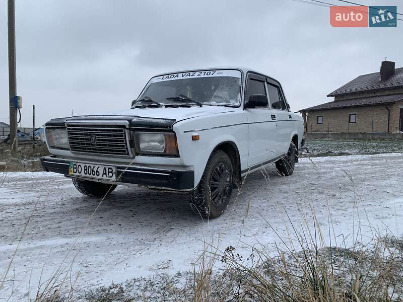 Седан ВАЗ / Lada 2107 2003 в Тернополе