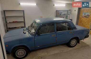 Седан ВАЗ 2107 1990 в Кропивницком