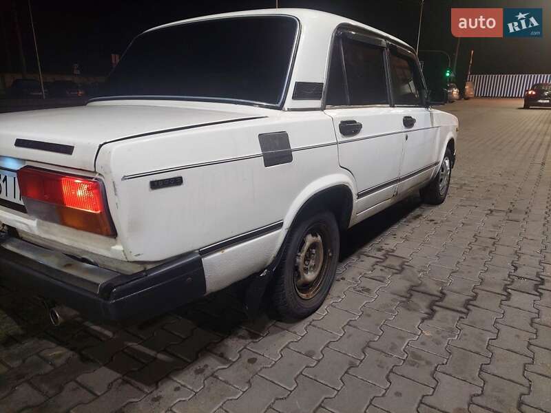 Седан ВАЗ / Lada 2107 1996 в Макарове