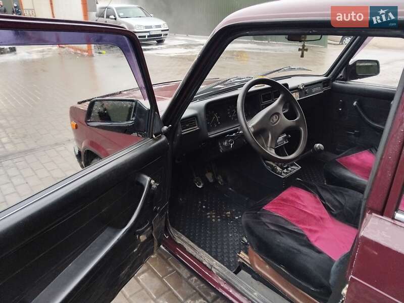 Седан ВАЗ / Lada 2107 2005 в Полонном