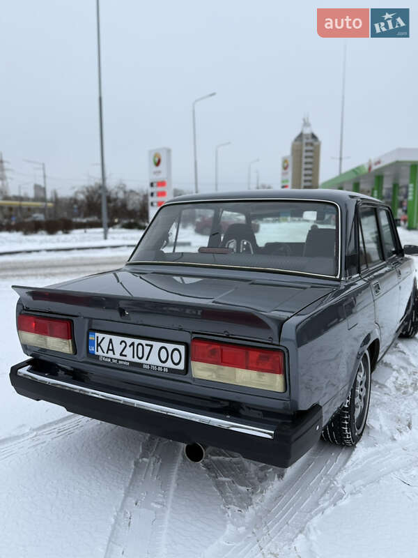 Седан ВАЗ / Lada 2107 2008 в Києві