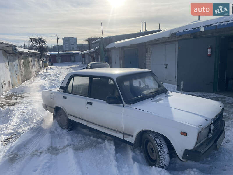 Седан ВАЗ / Lada 2107 2003 в Тернополі