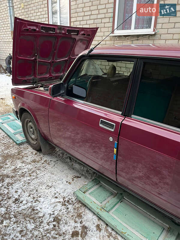 Седан ВАЗ / Lada 2107 2004 в Нежине фото 2 Седан ВАЗ / Lada 2107 2004 в Нежине