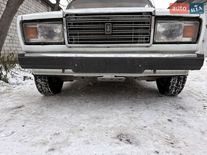 Седан ВАЗ / Lada 2107 1988 в Києві