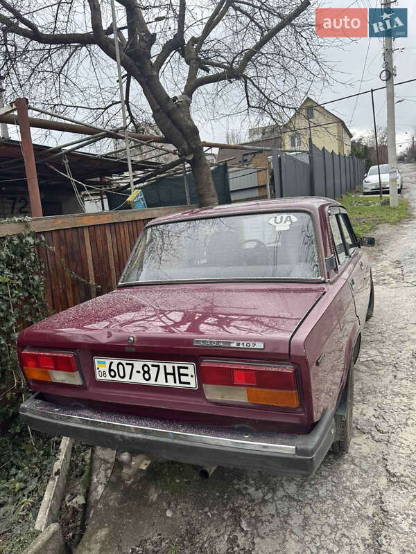 Седан ВАЗ / Lada 2107 2001 в Запоріжжі