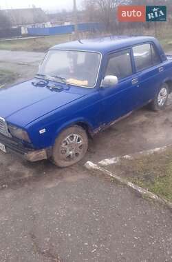 Седан ВАЗ / Lada 2107 2000 в Вольнянске