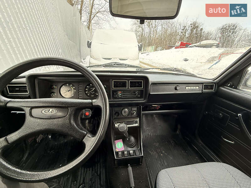 Седан ВАЗ / Lada 2107 2008 в Киеве