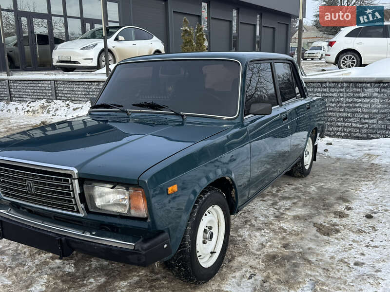 ВАЗ / Lada 2107 2002 ВАЗ / Lada 2107 2002