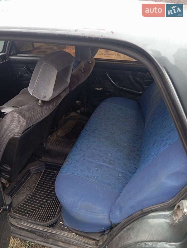 Седан ВАЗ / Lada 2107 2010 в Полтаве