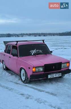 Седан ВАЗ 2107 1987 в Харькове