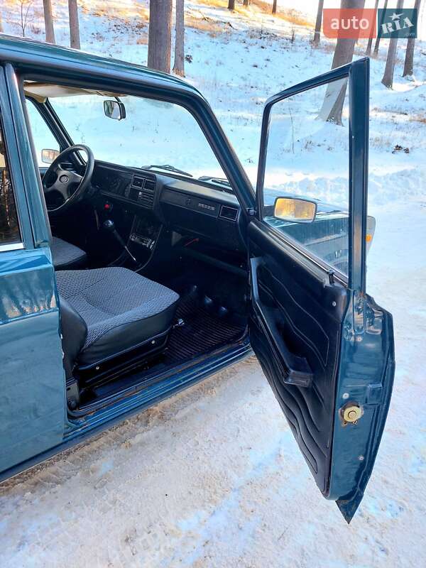 Седан ВАЗ / Lada 2107 2005 в Тростянце