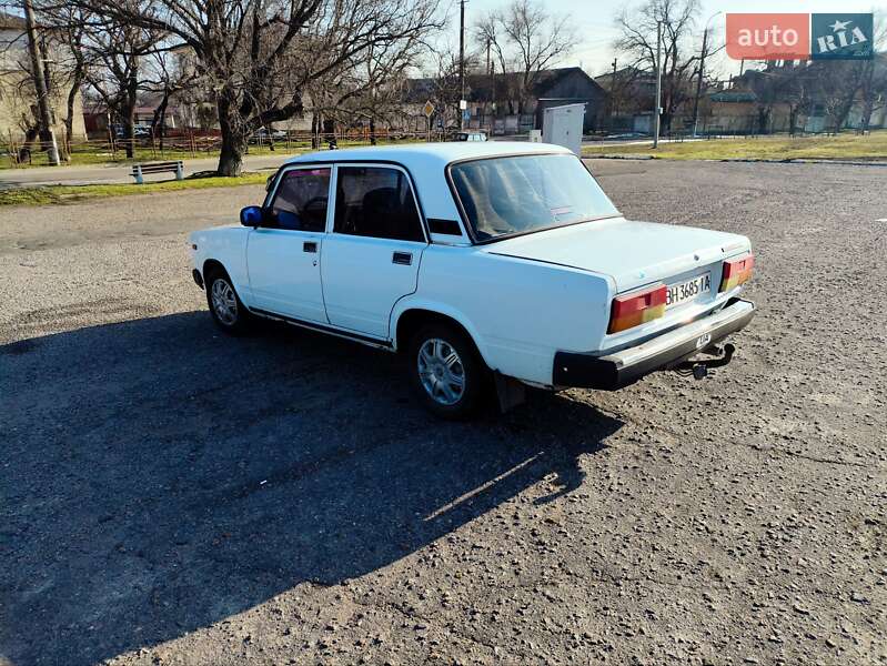 Седан ВАЗ / Lada 2107 2006 в Белгороде-Днестровском фото 4 Седан ВАЗ / Lada 2107 2006 в Белгороде-Днестровском