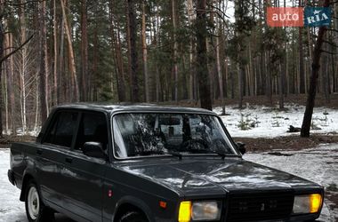 Седан ВАЗ / Lada 2107 2007 в Змиеве