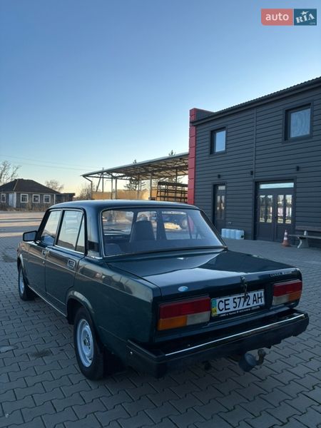 Седан ВАЗ / Lada 2107 2006 в Черновцах