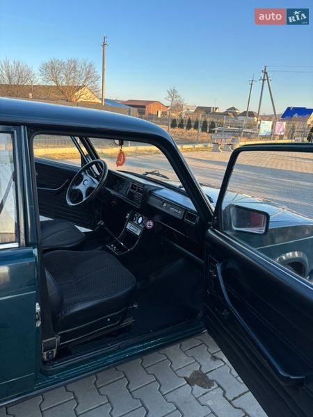 Седан ВАЗ / Lada 2107 2006 в Черновцах