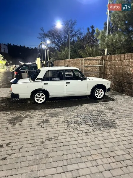 ВАЗ / Lada 2107