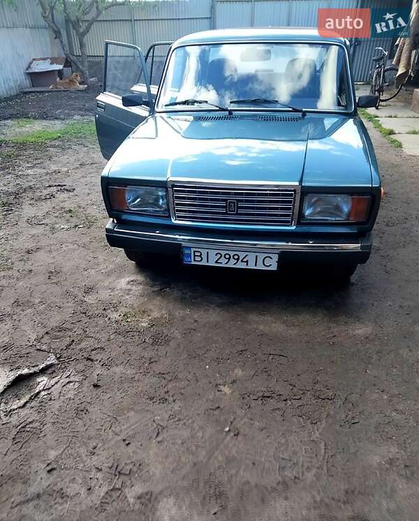 Седан ВАЗ / Lada 2107 2011 в Полтаве