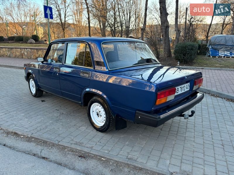 Седан ВАЗ / Lada 2107 2007 в Могилев-Подольске