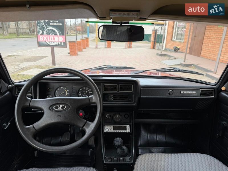 Седан ВАЗ / Lada 2107 2005 в Апостолово