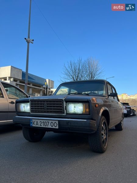 Седан ВАЗ / Lada 2107 2008 в Киеве