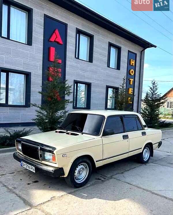 Седан ВАЗ / Lada 2107 1985 в Кілії фото 4 Седан ВАЗ / Lada 2107 1985 в Кілії