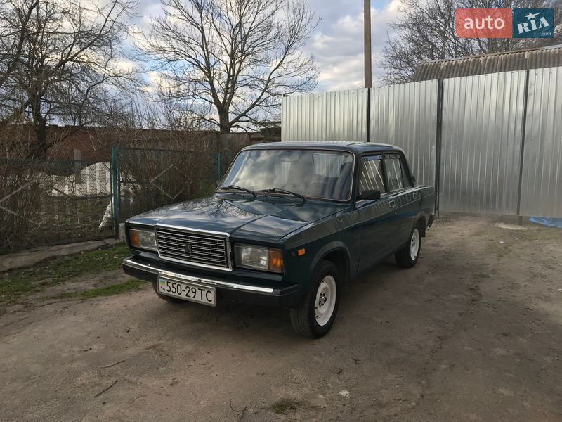 Седан ВАЗ / Lada 2107 2002 в Тернополі