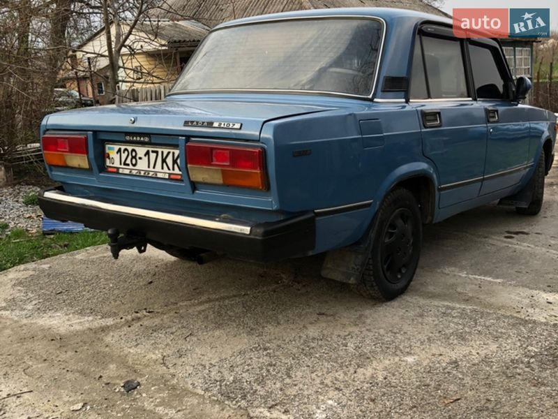 Седан ВАЗ / Lada 2107 1995 в Корсуне-Шевченковском фото 7 Седан ВАЗ / Lada 2107 1995 в Корсуне-Шевченковском