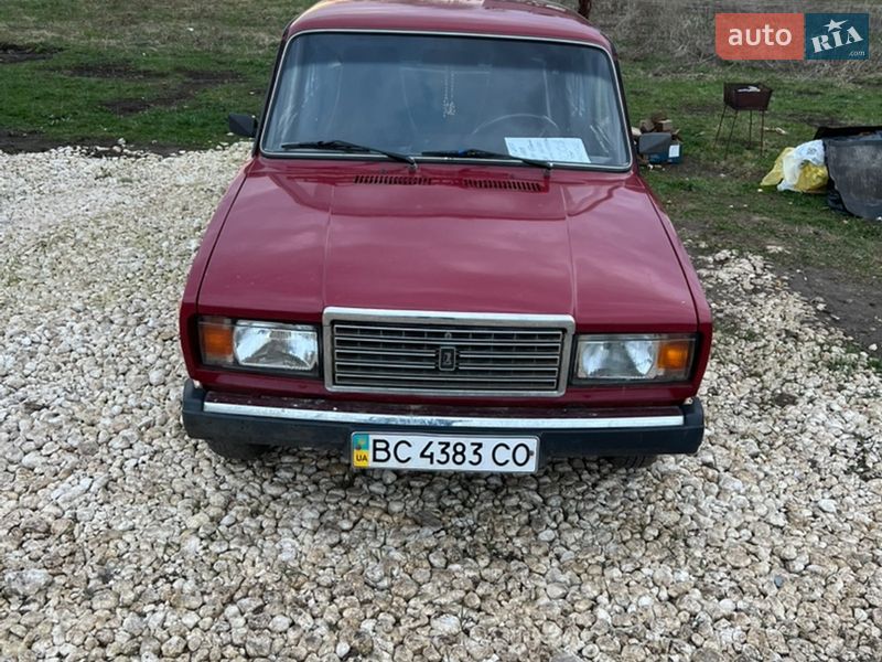 Седан ВАЗ / Lada 2107 1989 в Львові