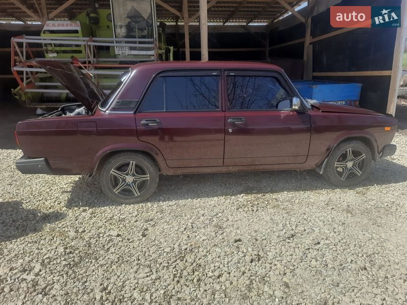 Седан ВАЗ / Lada 2107 2008 в Новой Ушице фото 9 Седан ВАЗ / Lada 2107 2008 в Новой Ушице