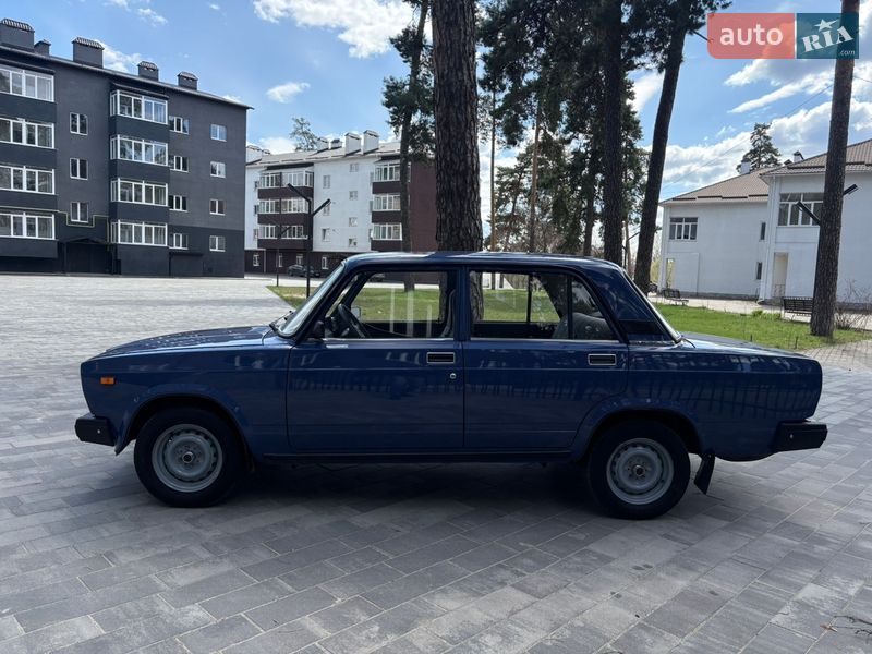 Седан ВАЗ / Lada 2107 2005 в Охтирці