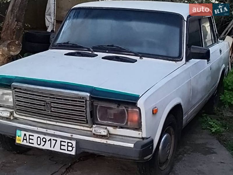 Седан ВАЗ / Lada 2107 2003 в Каменском