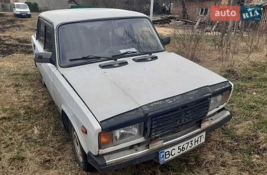 Седан ВАЗ 2107 1985 в Золочеве