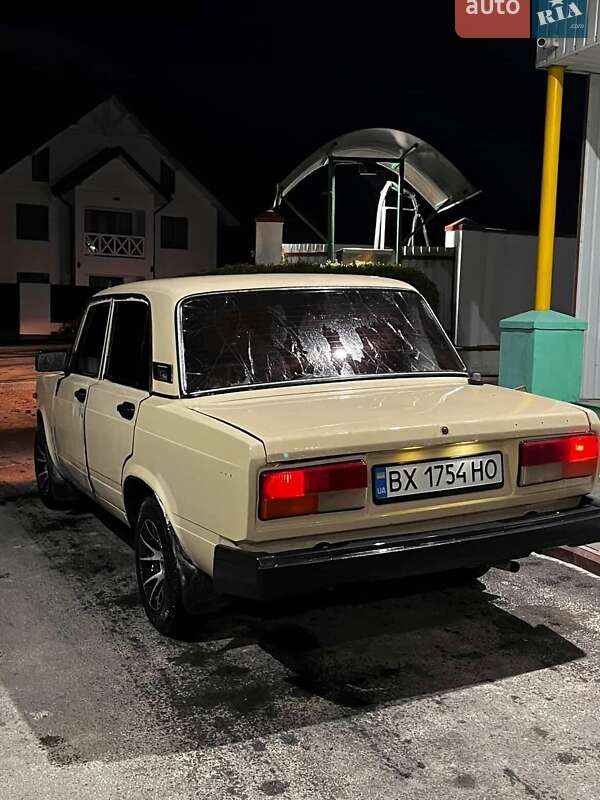 Седан ВАЗ / Lada 2107 1988 в Каменец-Подольском фото Седан ВАЗ / Lada 2107 1988 в Каменец-Подольском