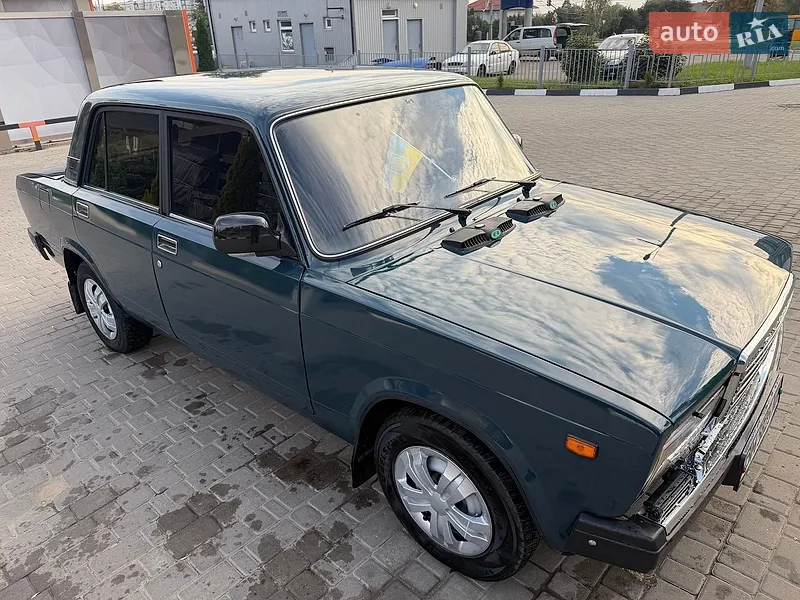 ВАЗ / Lada 2107