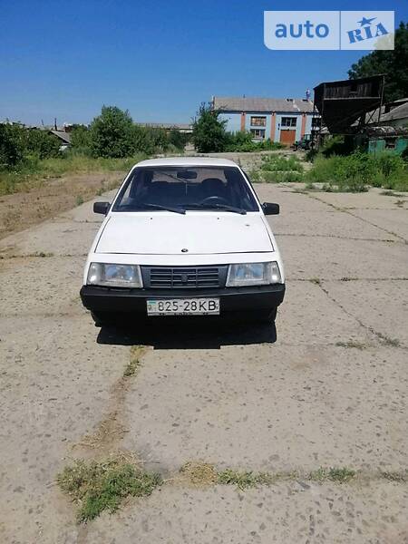 Хэтчбек ВАЗ / Lada 2108 1990 в Киеве