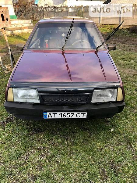 Хэтчбек ВАЗ / Lada 2108 1993 в Городенке