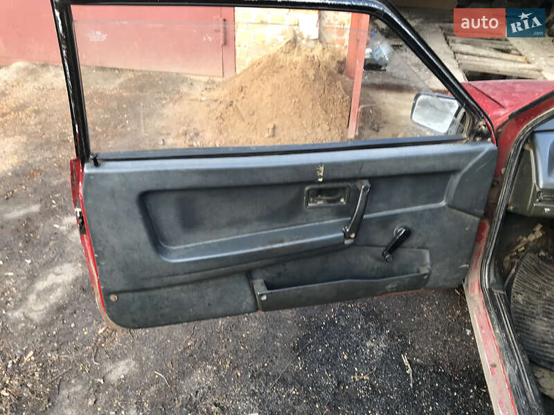 Хэтчбек ВАЗ / Lada 2108 1990 в Первомайске