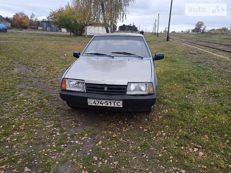 Седан ВАЗ / Lada 2108 1987 в Зарічному