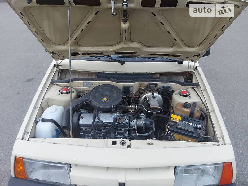 Хэтчбек ВАЗ / Lada 2108 1987 в Чернигове