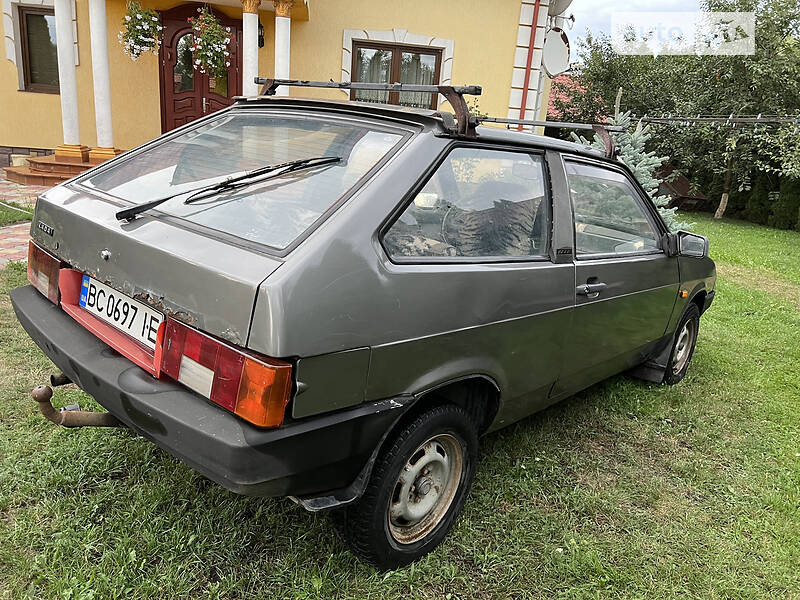 Хэтчбек ВАЗ / Lada 2108 1991 в Мостиске