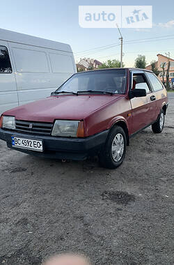 Хэтчбек ВАЗ / Lada 2108 1992 в Новояворовске