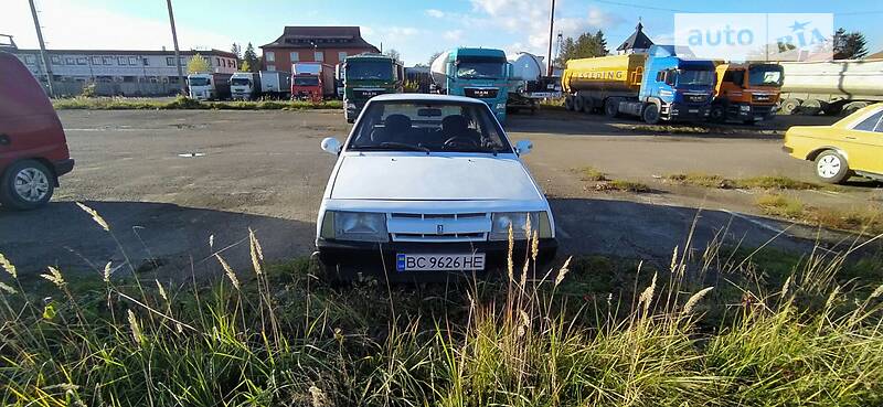 Хетчбек ВАЗ / Lada 2108 1989 в Стрию