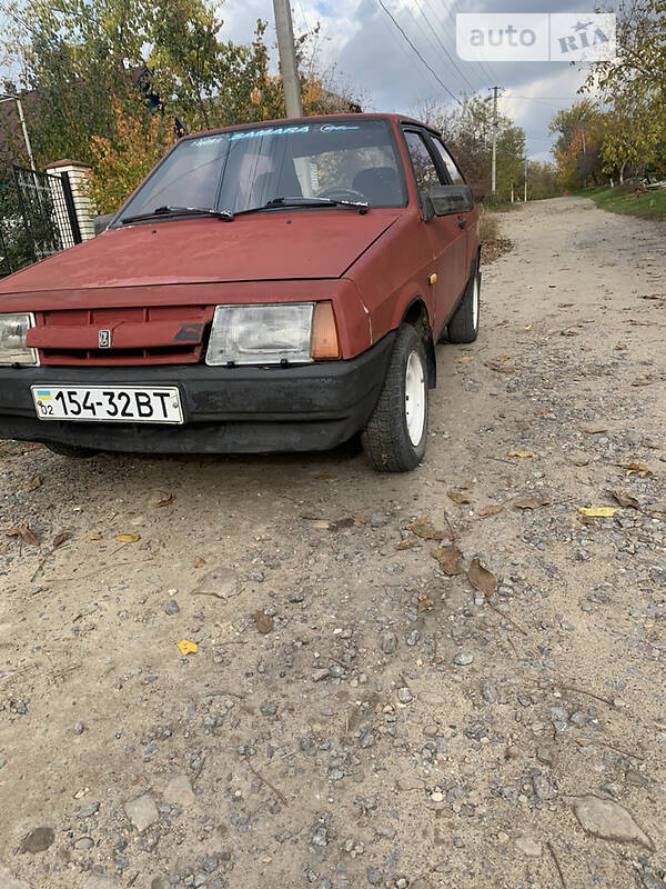 Хэтчбек ВАЗ / Lada 2108 1987 в Ямполе