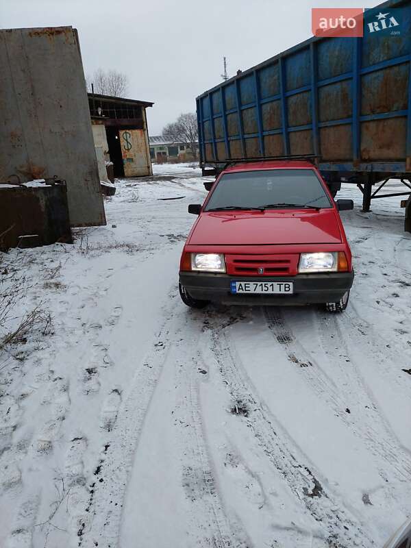 Хетчбек ВАЗ / Lada 2108 1990 в Новомосковську