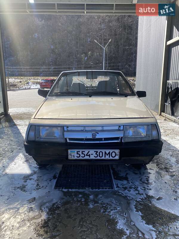 Универсал ВАЗ / Lada 2108 1987 в Яремче фото 12 Универсал ВАЗ / Lada 2108 1987 в Яремче