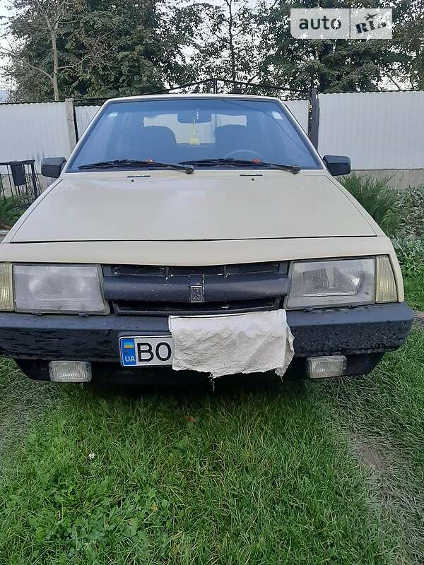 Хэтчбек ВАЗ / Lada 2108 1987 в Чорткове