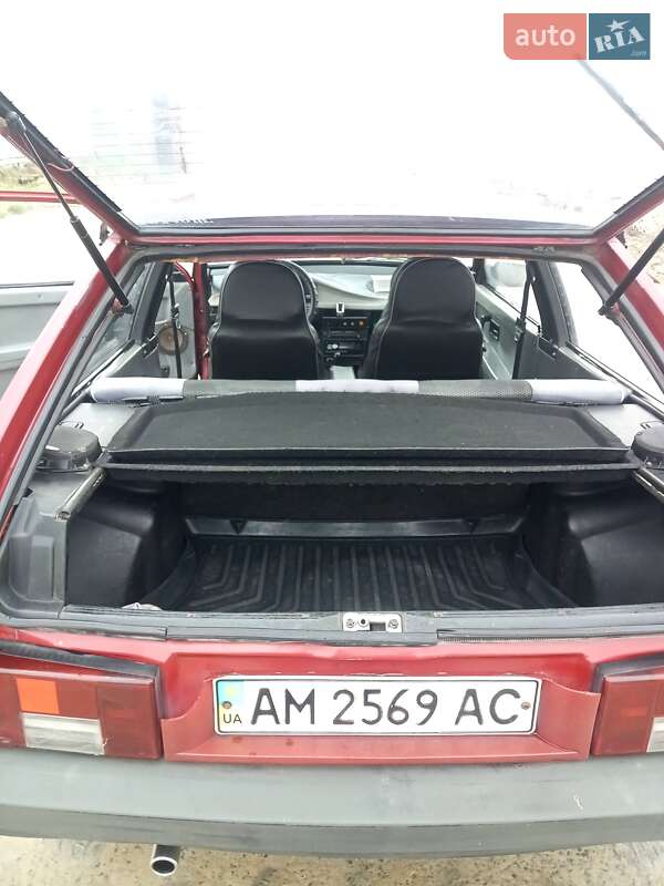 Седан ВАЗ / Lada 2108 1990 в Баранівці