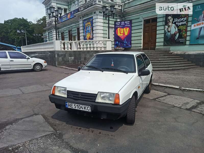 Хэтчбек ВАЗ / Lada 2108 1993 в Днепре